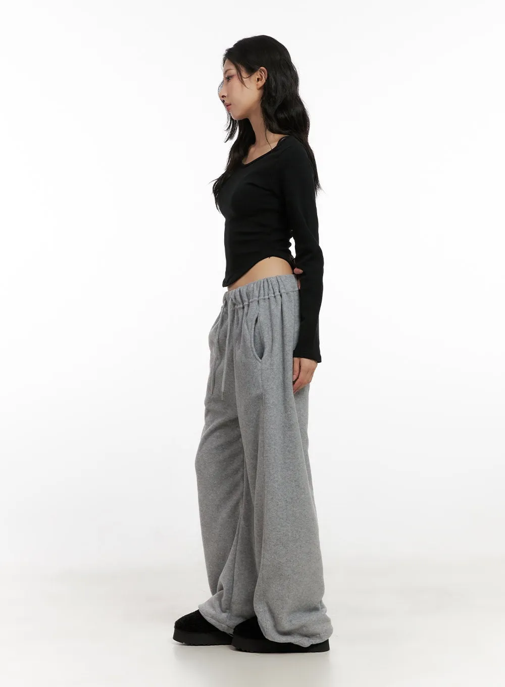 Cozy Wide-Fit Sweatpants CN416