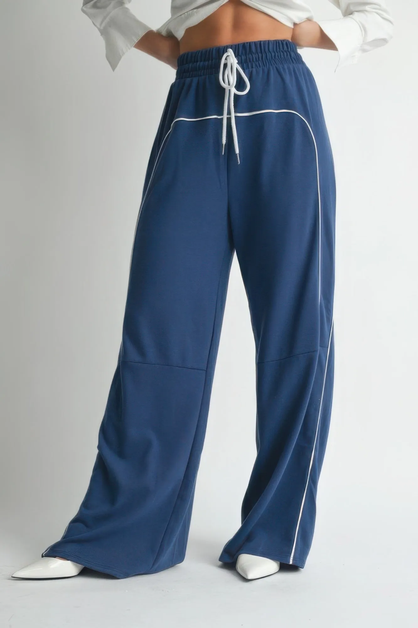 Hot Girl Good Sport Sweatpants In Navy