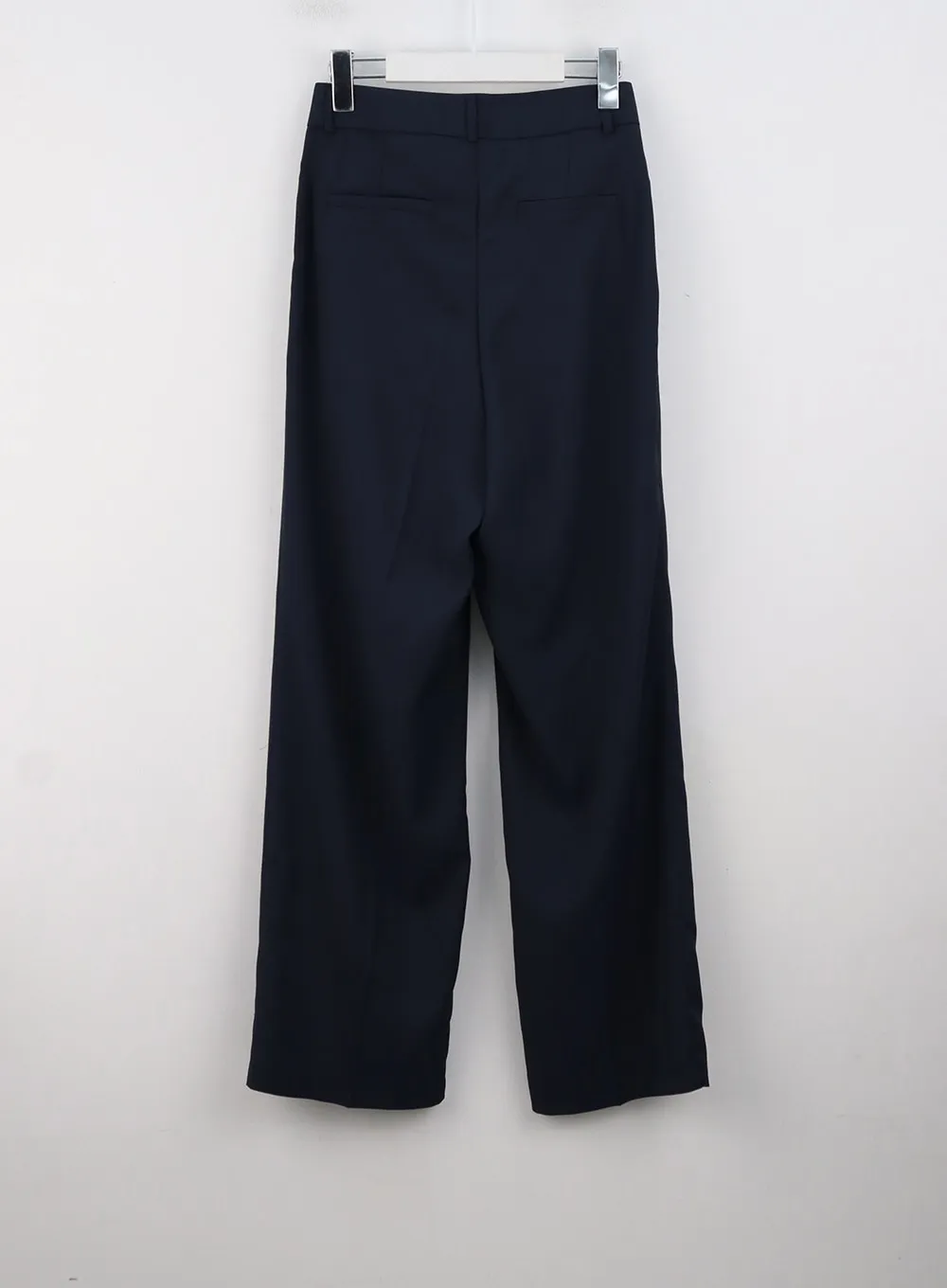 Loose-Fit Pintuck Pants OG318