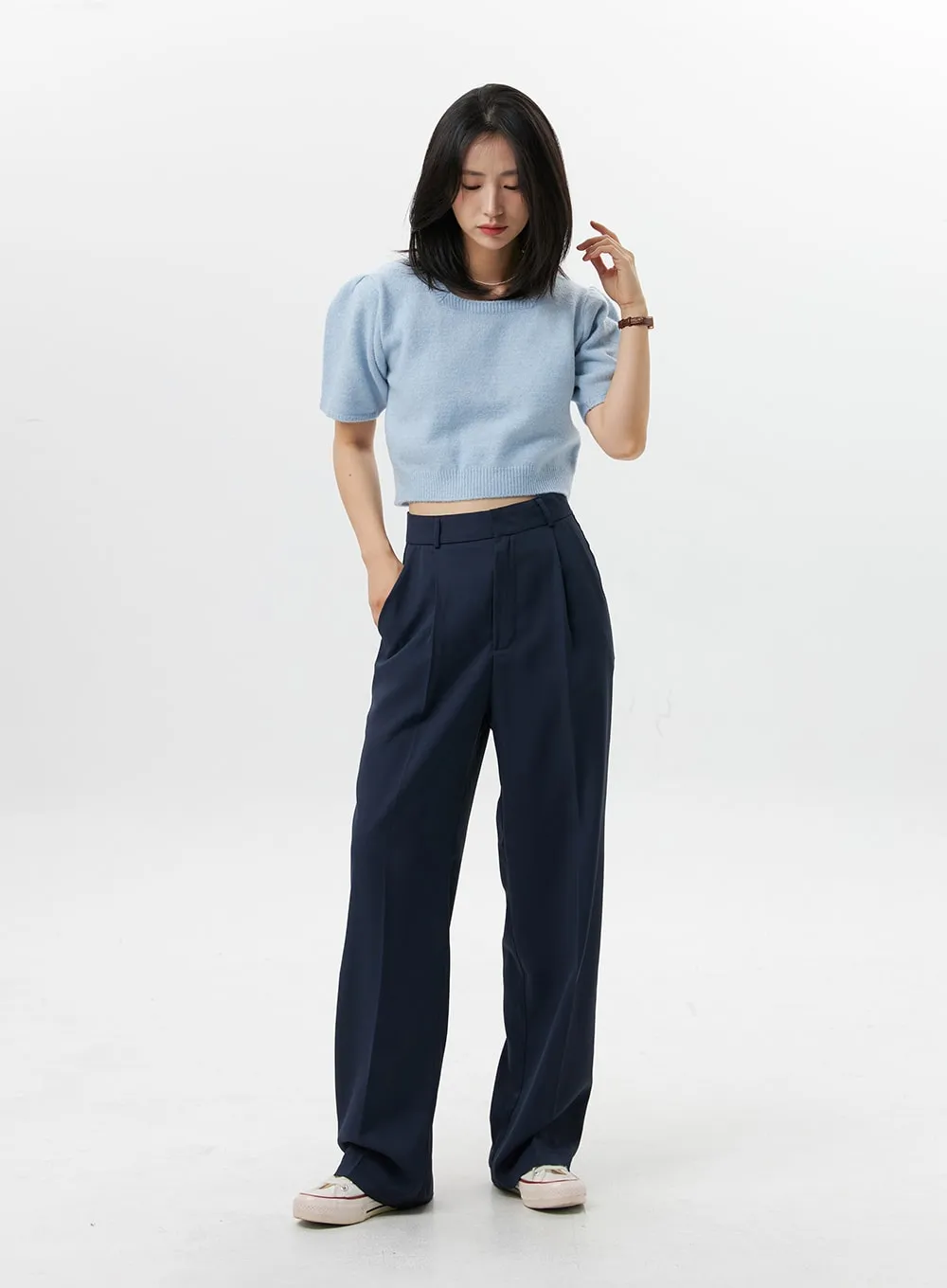 Loose-Fit Pintuck Pants OG318