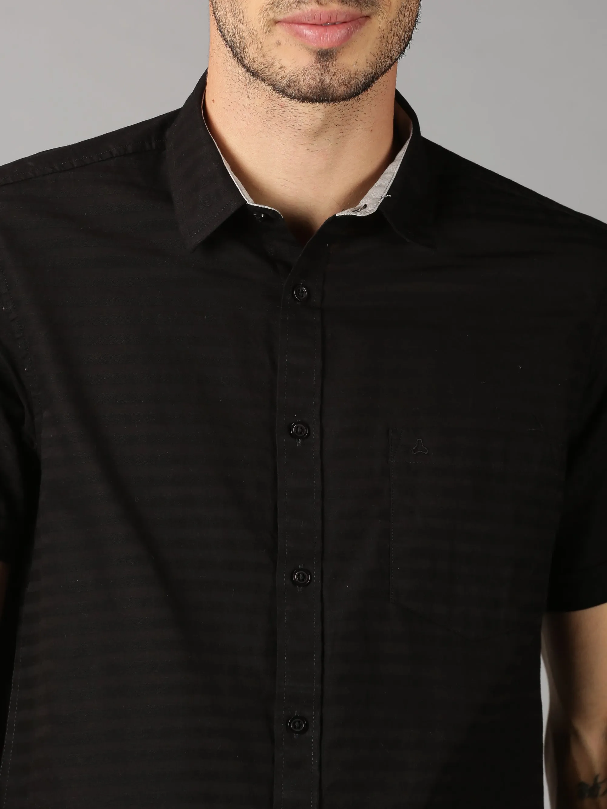 MEN'S BLACK DOBBY STRIPE SLIM FIT SHIRT