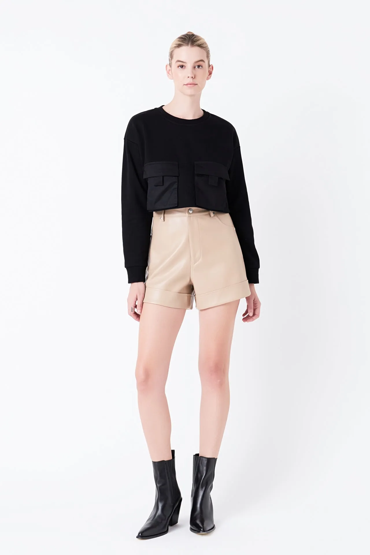 Pockets Detail Cropped Sweatshirt