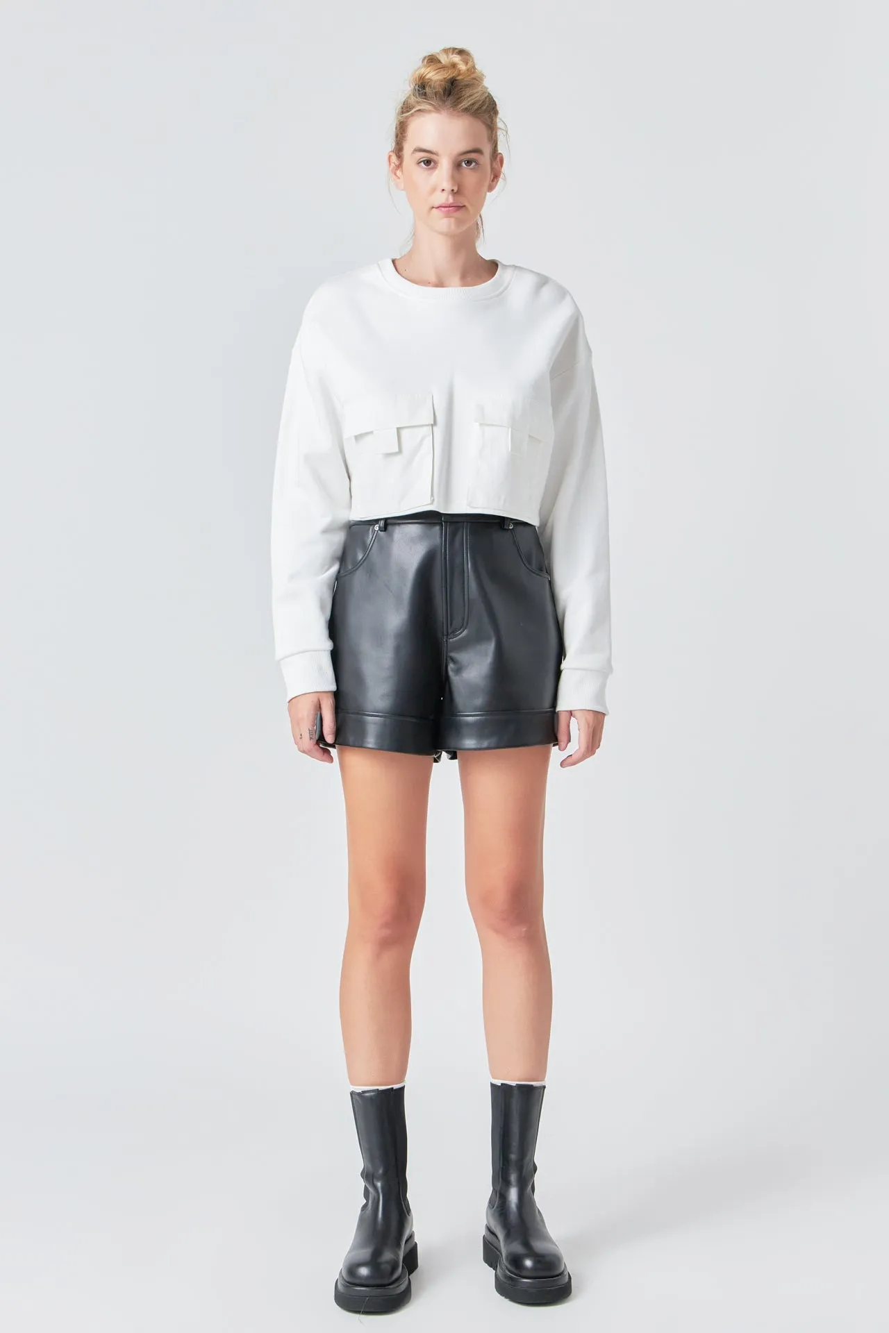 Pockets Detail Cropped Sweatshirt